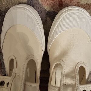 Women Vans Cream Canvas Shoes